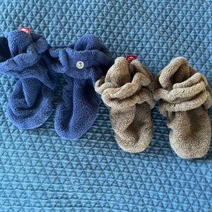 Zutano Blue and Brown Booties 18M